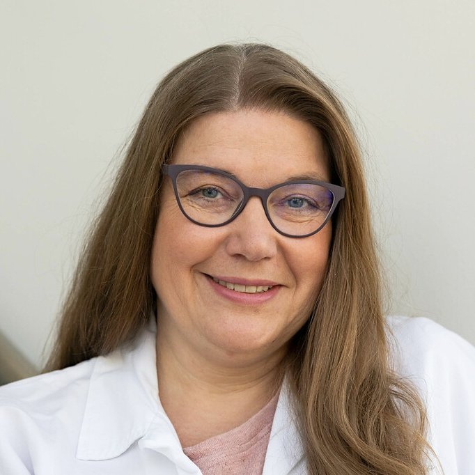 Dr. Petra Holečková