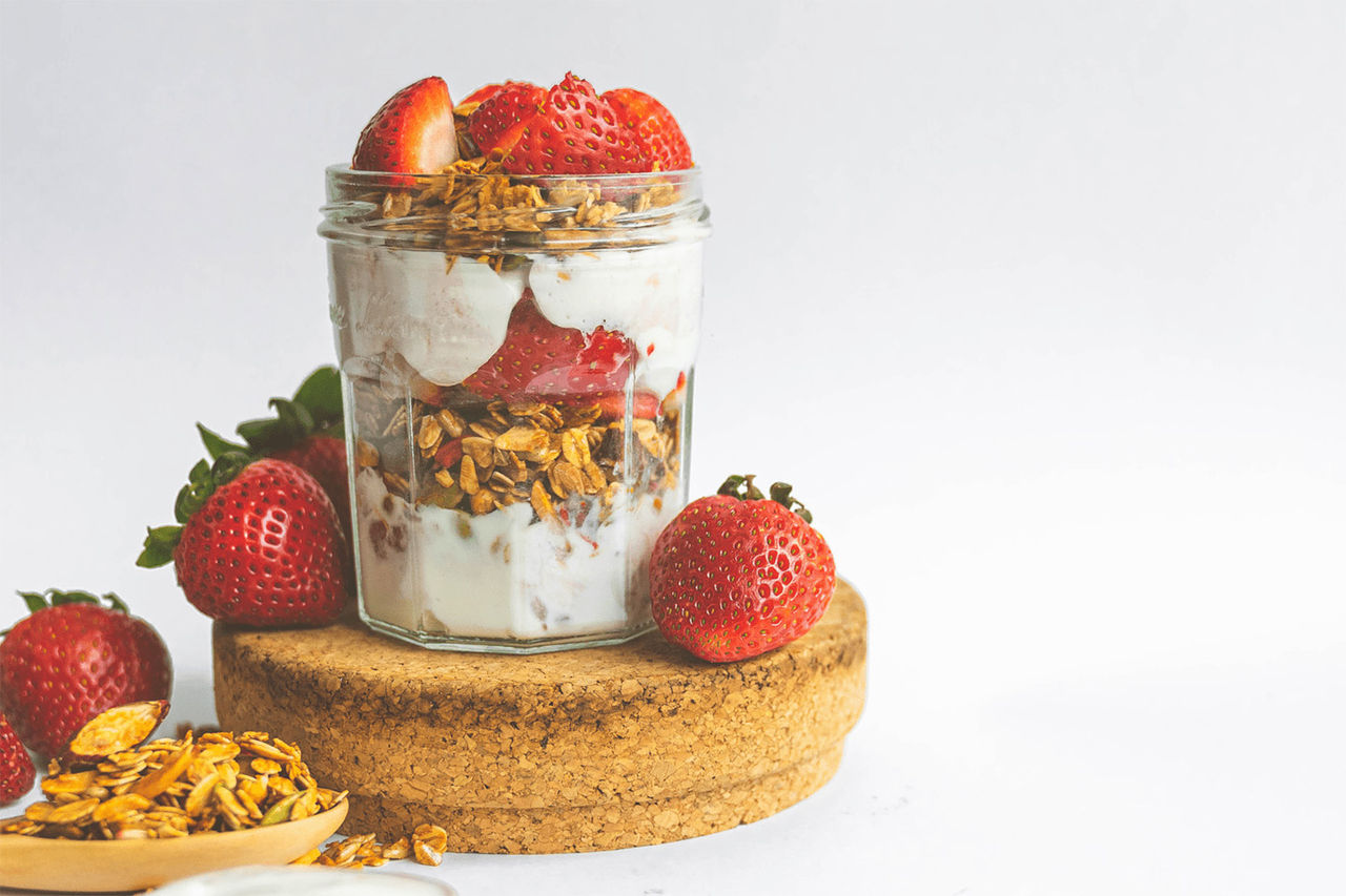 Κρέμα με δημητριακά και φράουλες